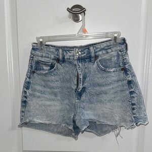 American Eagle Light Denim Blue Women's Mom Shorts